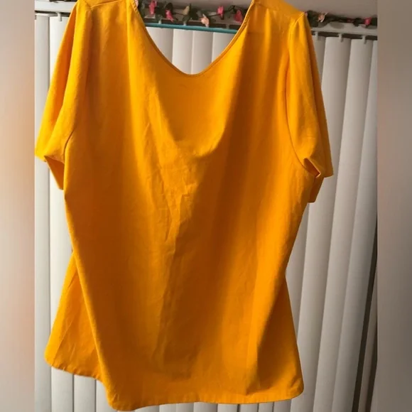 NWT Ava & Viv Yellow Scoop Neck Ruched Short Sleeve Summer Top Womans Size 4XL - Picture 5 of 5